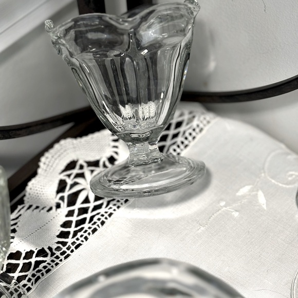 Anchor Hocking Ice Cream/Sherbet Cups. Set of 4 - Picture 5 of 9